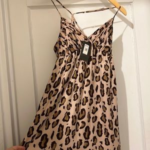 AX - Armani leopard print Maxi dress brand new - Size 4